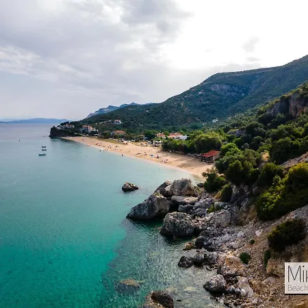 βeach ηotel Hotel Mikro