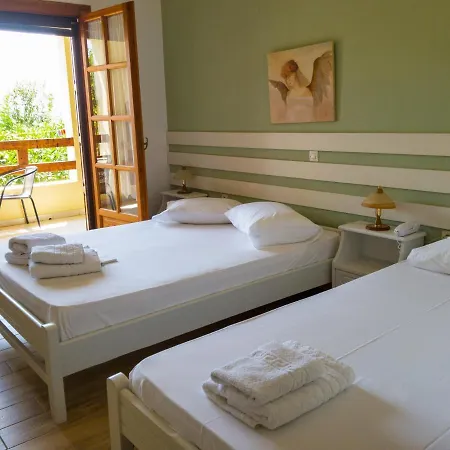 βeach ηotel Hotel Mikro