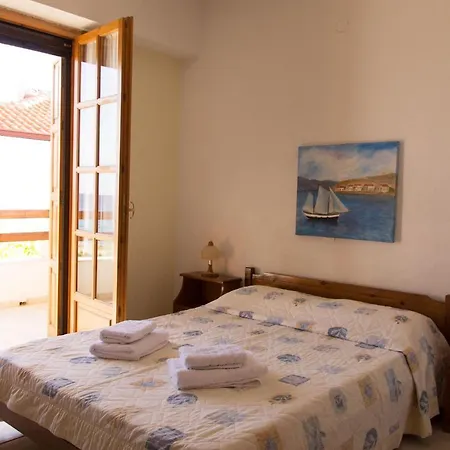 βeach ηotel Hotel Mikro