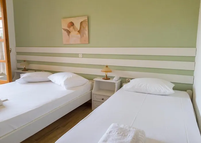 βeach ηotel Szálloda 2*