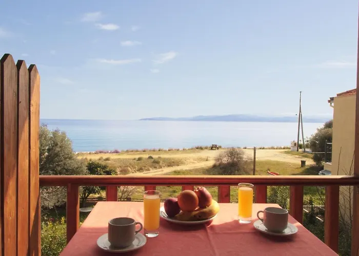 βeach ηotel Szálloda 2*